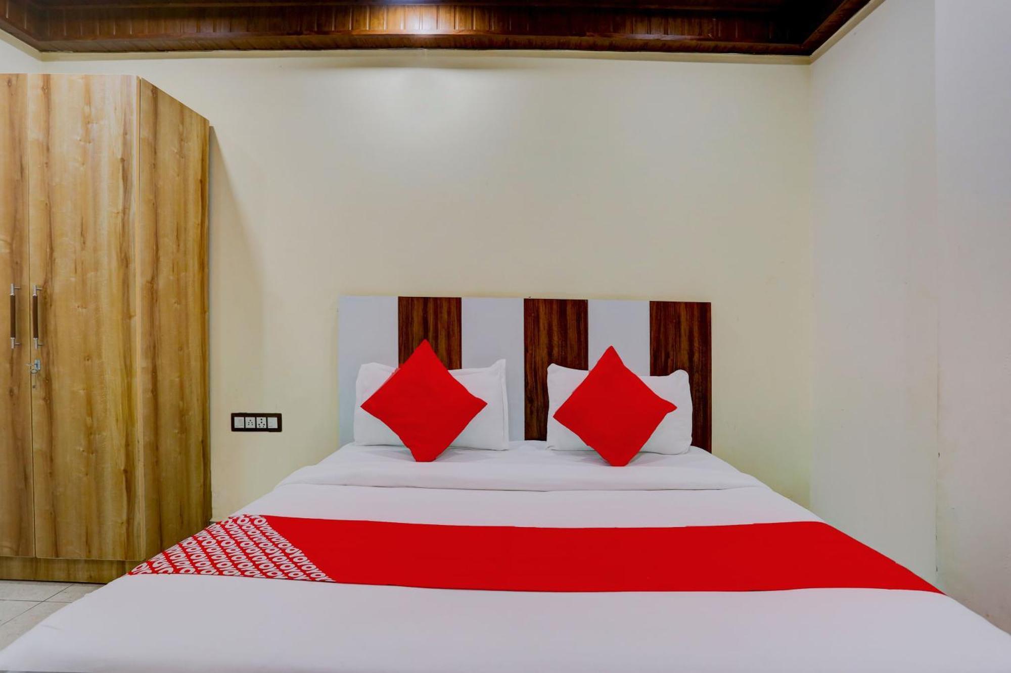Hotel O Family Deluxe New Delhi Exterior photo